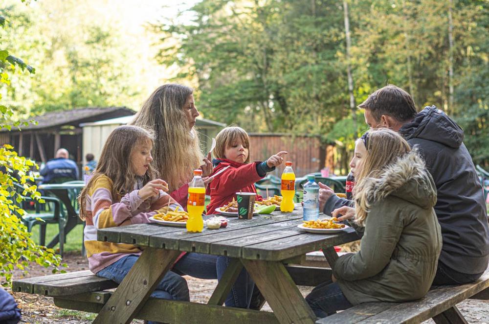 jeden Samstag Grillabend von 18-21 Uhr (Unterhaltung / Freizeit | Faßberg)