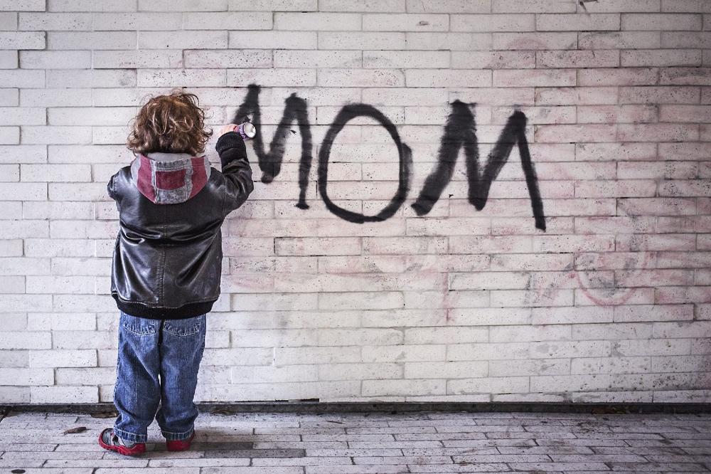 Muttertag: Alles-Gute-zum-Muttertag.mom und Herzlichen-Glueckwunsch-zum-Muttertag.ma (Sonstiges | Online)