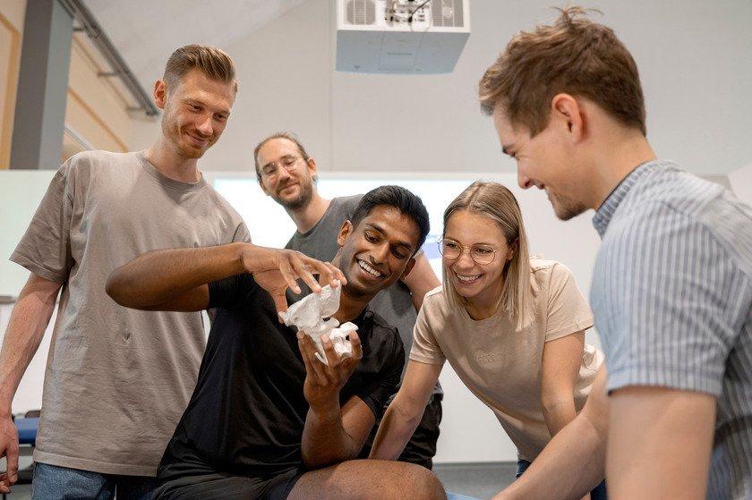 Live-Q&A über die Bachelor- und Masterstudiengänge der Bereiche Ergotherapie, Logopädie und … (Networking | Online)