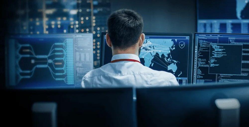 Lokale Admins & Schatten-IT bändigen – Sicheres Endpoint-Management (Vortrag | Online)