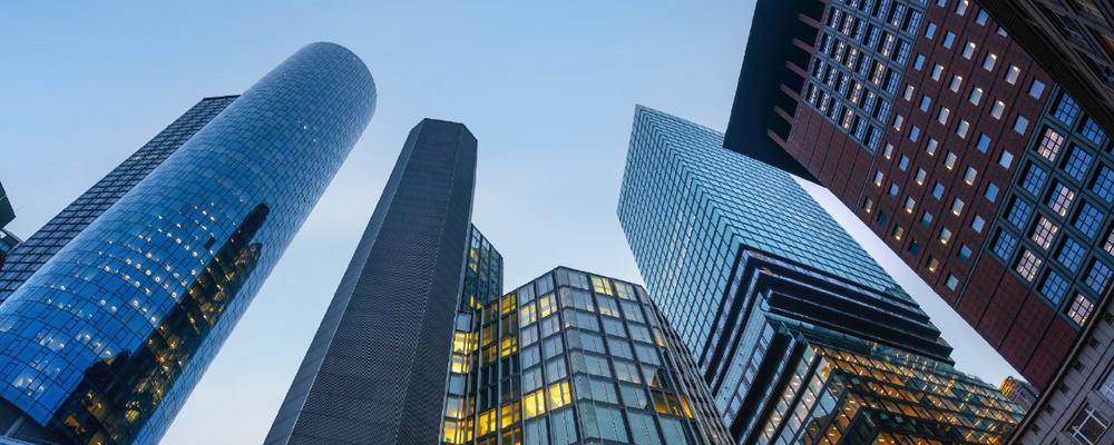 Webinar für Banken und Autobanken: DORA-Prüfaufwand mit KI halbieren (Webinar | Online)
